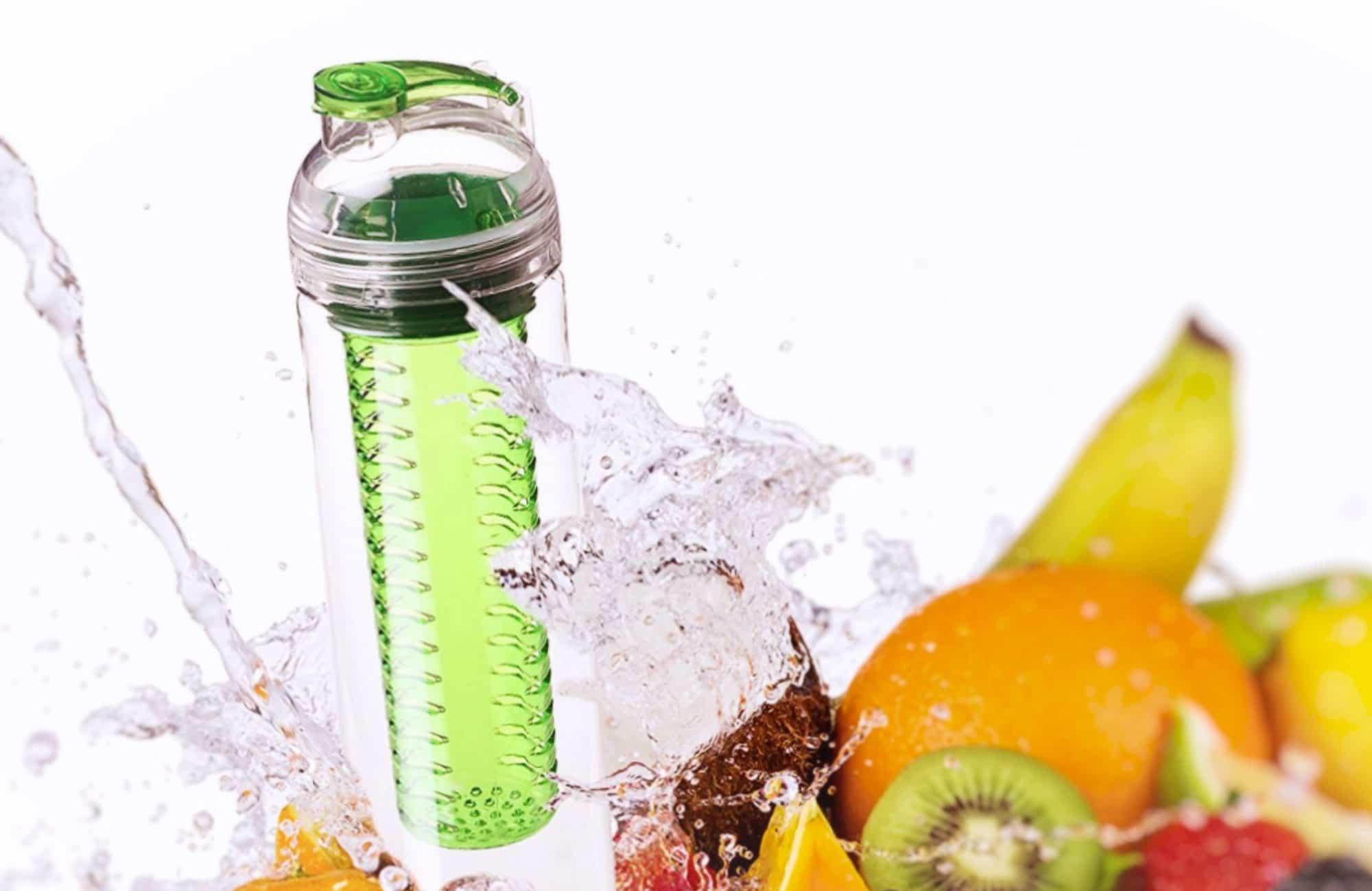 Trinkflasche mit Früchteeinsatz